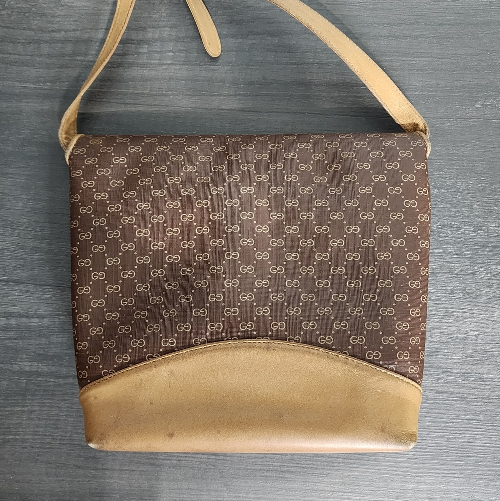 Authentic GUCCI Interlocking Leather Crossbody ba… - image 4